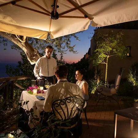 Monastero Santa Rosa & Hotel