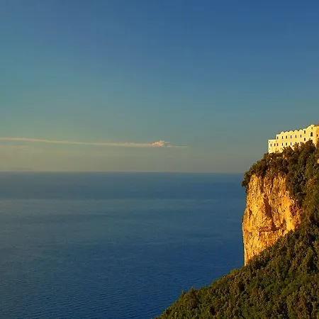 Monastero Santa Rosa & 5*