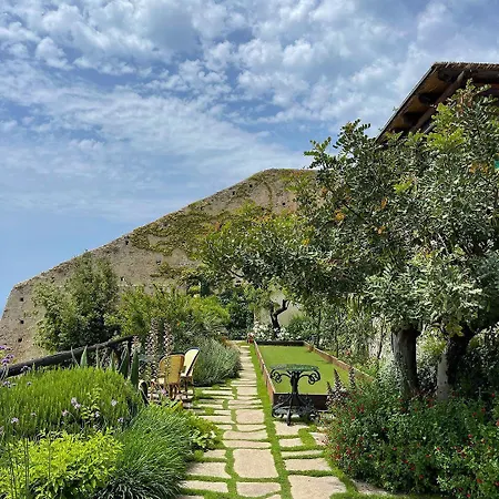 Monastero Santa Rosa & Conca dei Marini