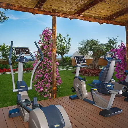 モナステーロ サンタ ローザ ホテル＆スパ 5*