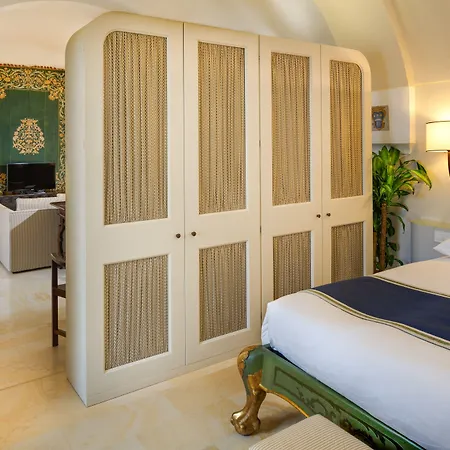 Ξενοδοχείο Monastero Santa Rosa & 5*