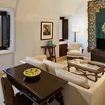 Hotel Monastero Santa Rosa & 5*