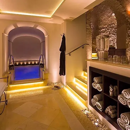 Ξενοδοχείο Monastero Santa Rosa & 5*