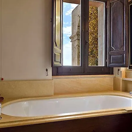 Monastero Santa Rosa & 5*